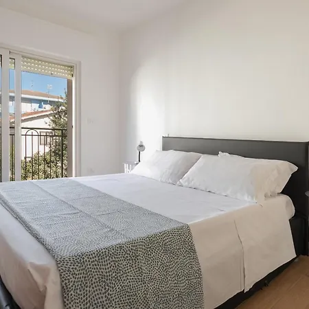 Lägenhet Casa Seconda Fila Sul Mare Giardino Wi-fi